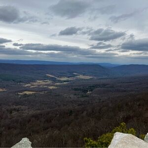 Meet your Posher, Emanuelle